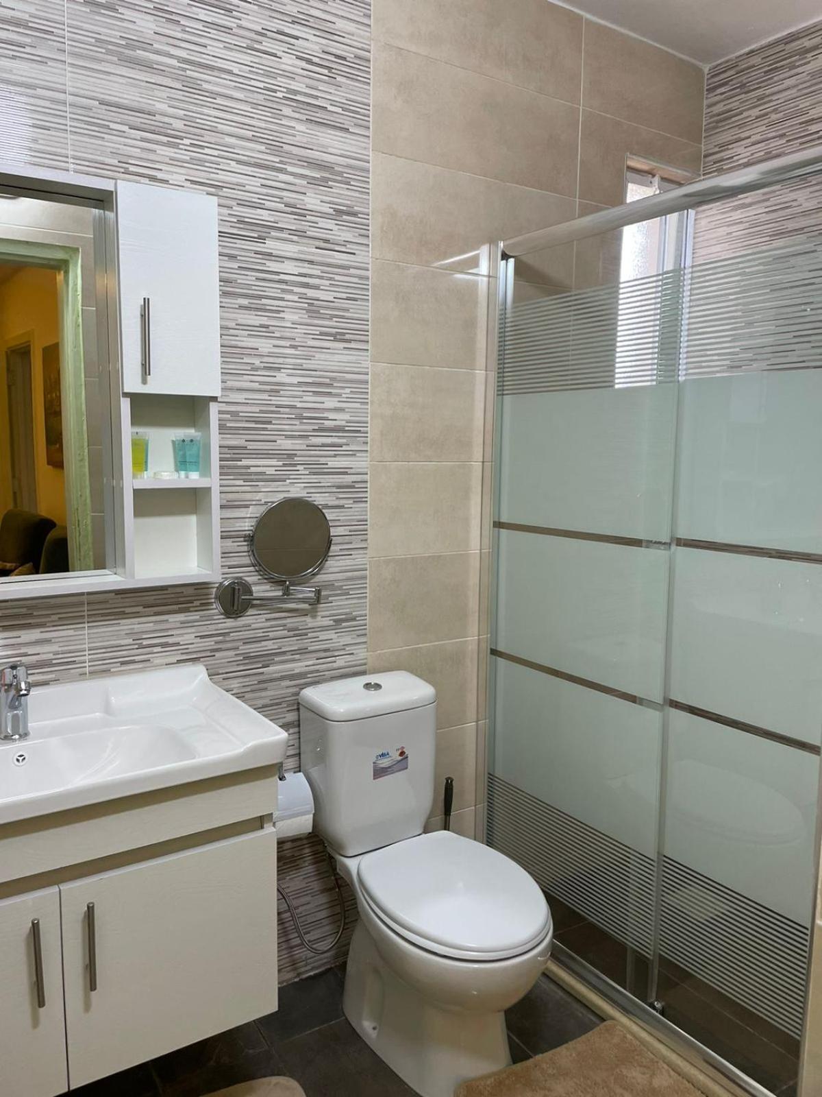 Classy Hostel Madaba Esterno foto