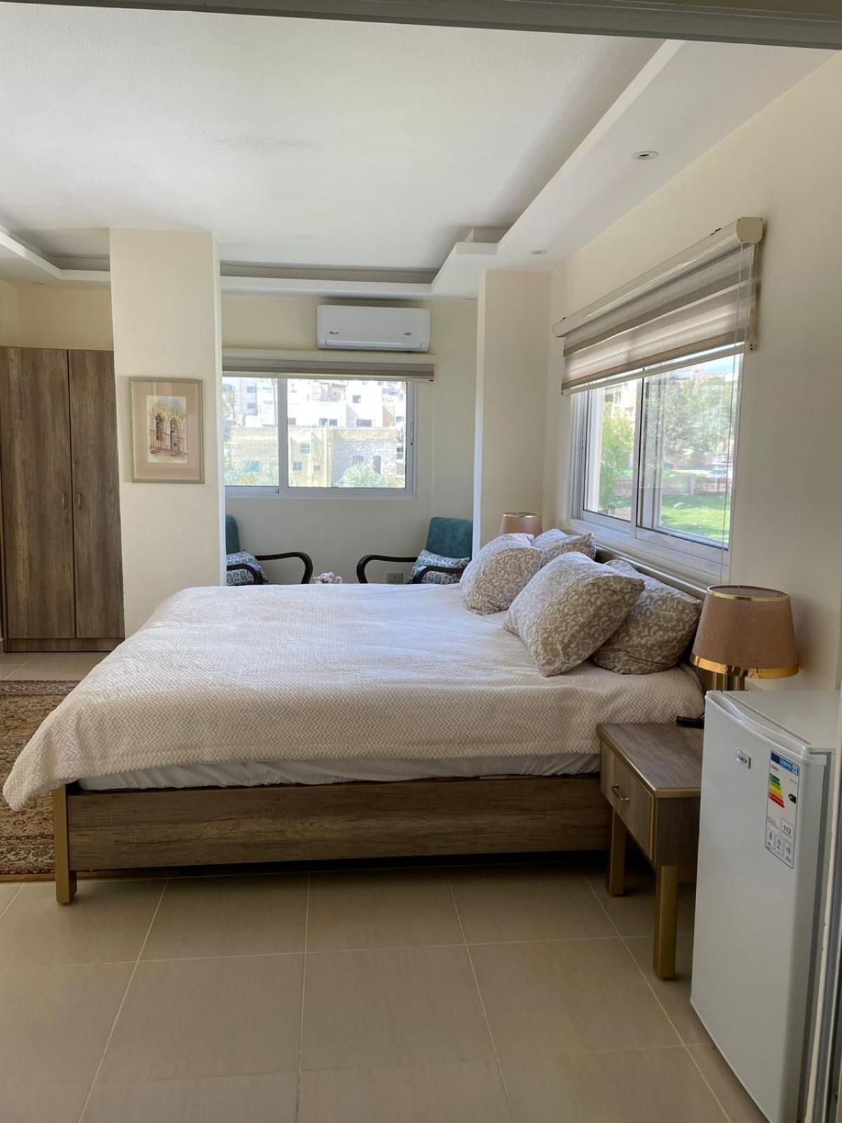 Classy Hostel Madaba Esterno foto