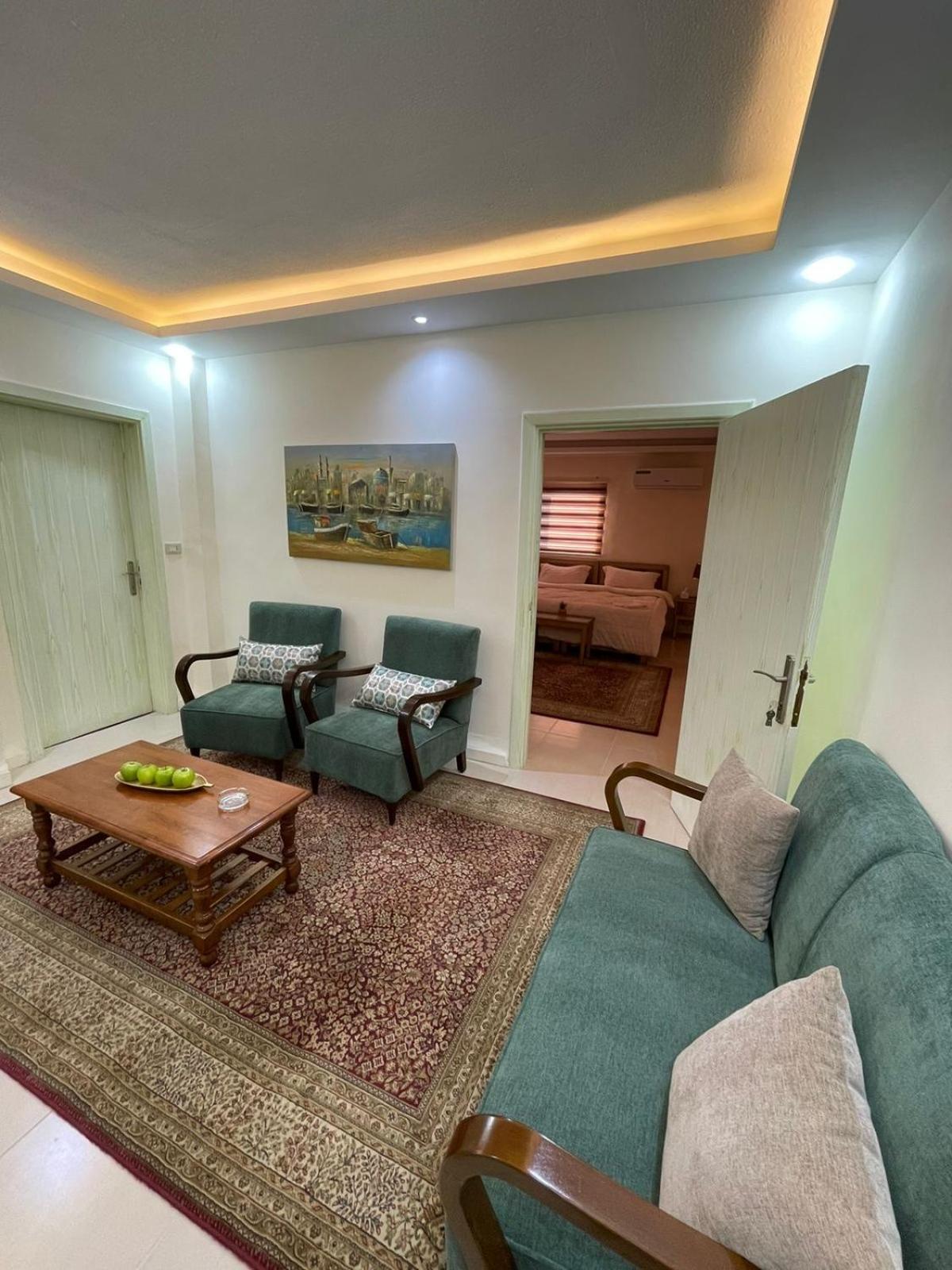 Classy Hostel Madaba Esterno foto